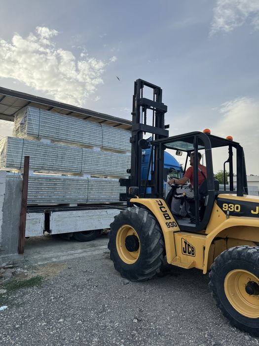 Panouri sandwich perete acoperis hale , garaje , magazii