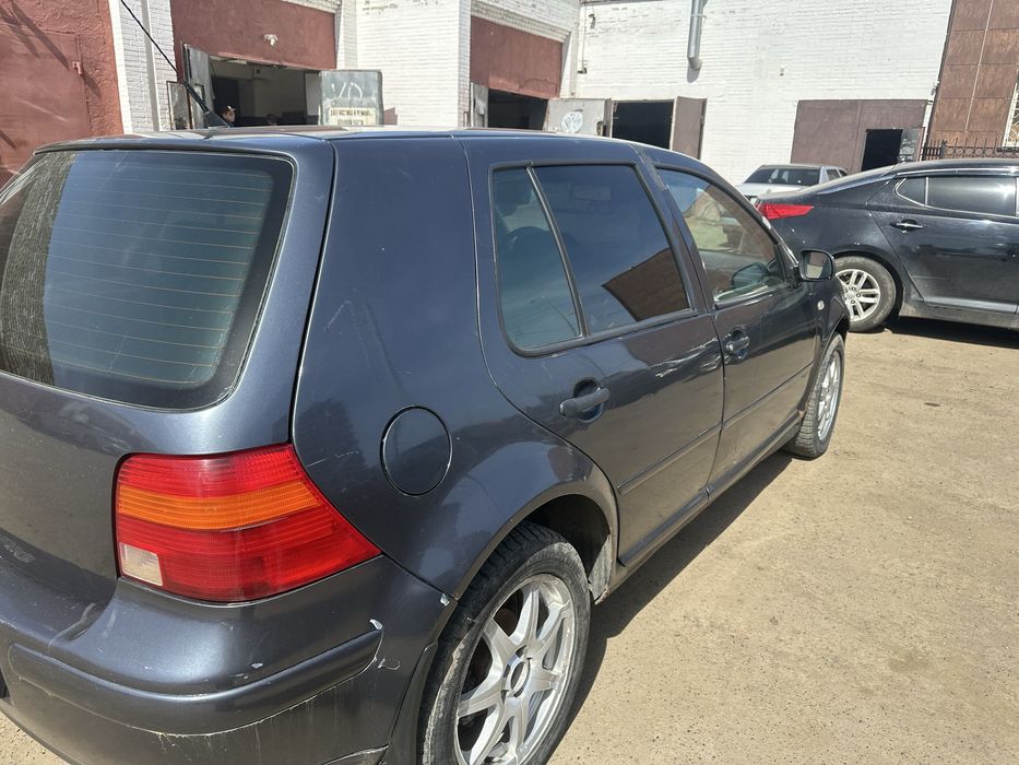 Продам Golf - 2001г, автомат