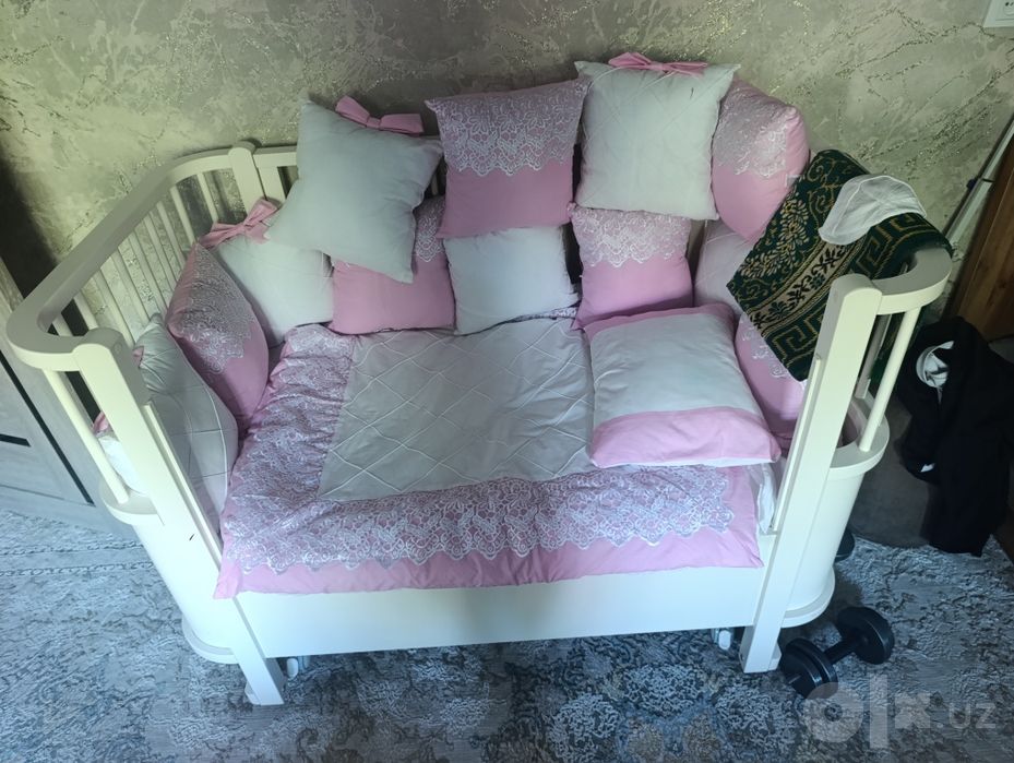 Детская кроватка