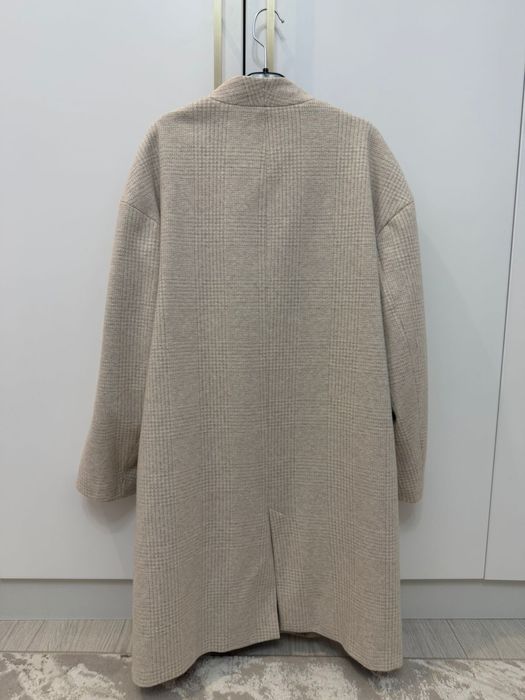 Продаю женские пальто