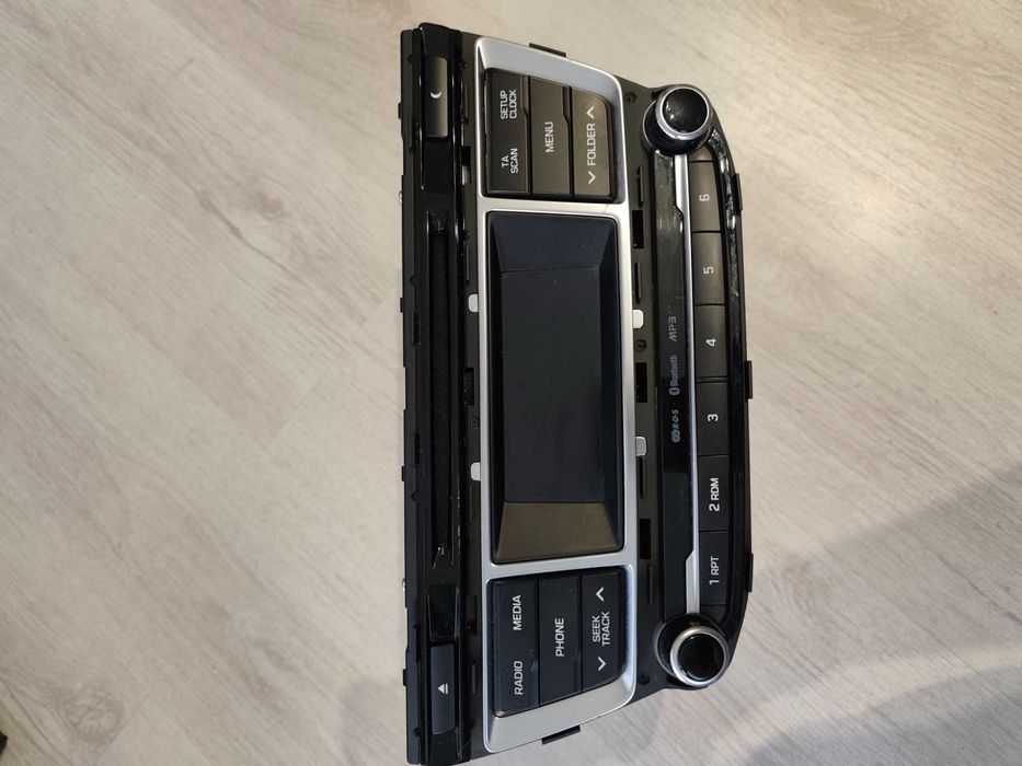 Оригинална медия за HYUNDAI i20