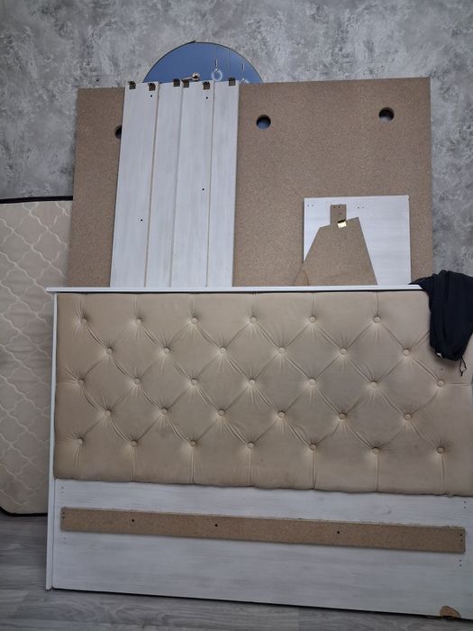 Продам двухспальную кровать