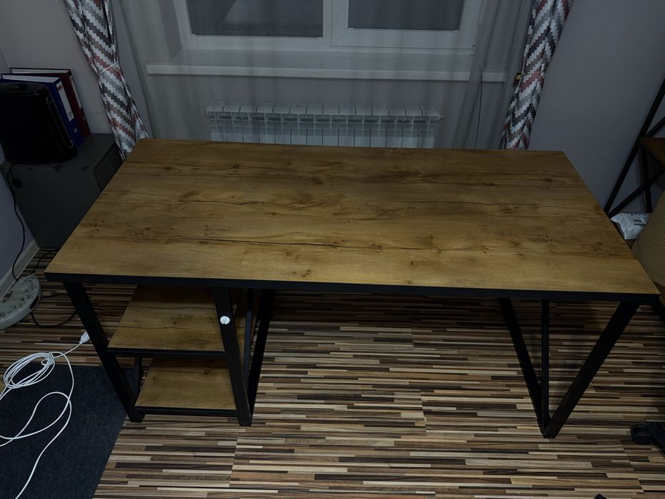Стол в стиле лофт