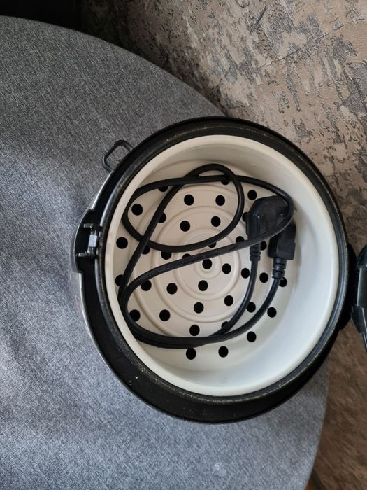 Продам мультиварку Polaris