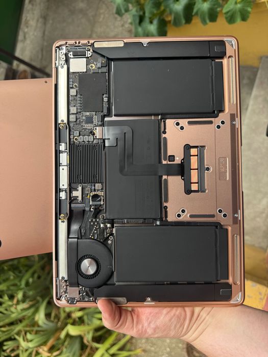 MacBook Air 13" (2018/2019)