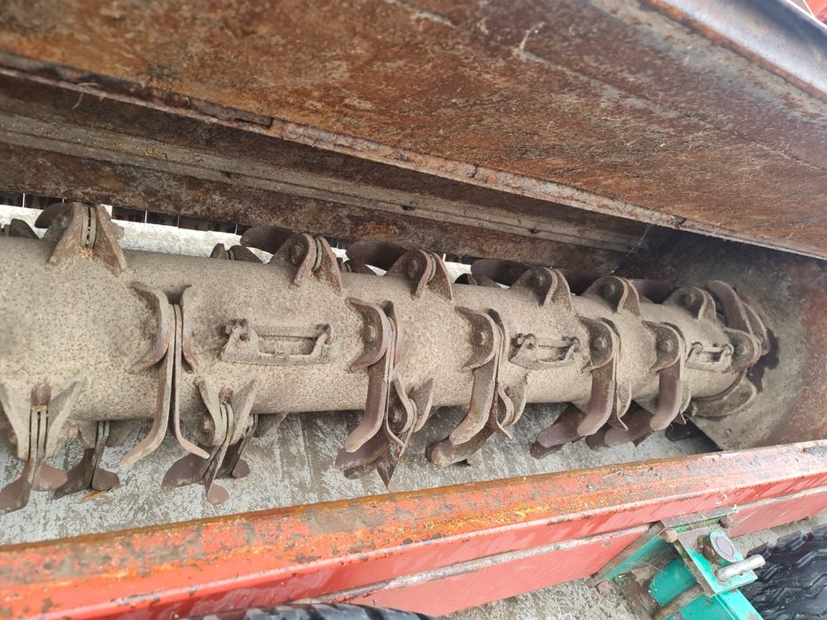 tocatoare resturi vegetale plug disc freza remorca utilaje agricole