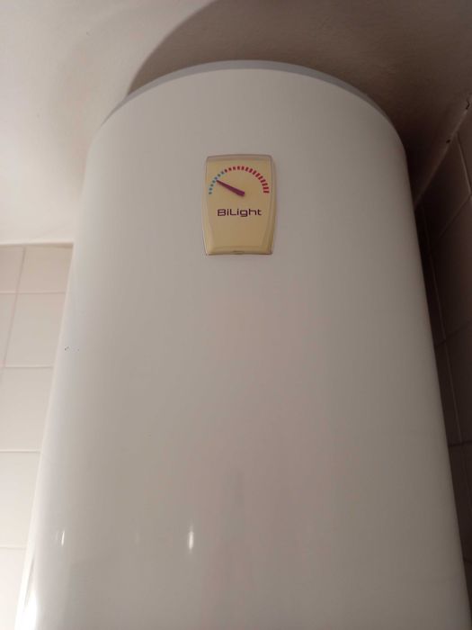 Бойлер Tesy 100 л.