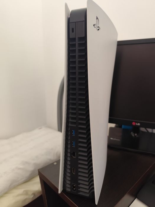PlayStation 5 Disc - не иска да се включва