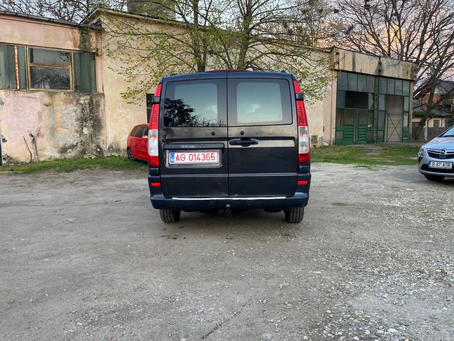 Vând mercedes vito