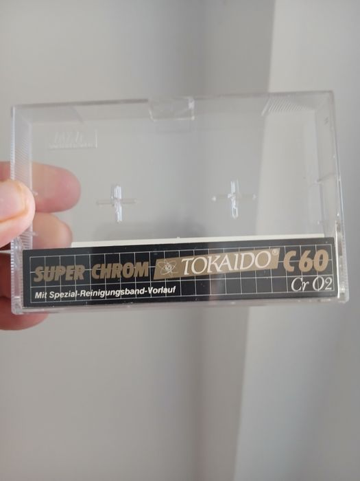 Aceasta este o casetă audio Tokaido Super Chrom, un obiect de colecție