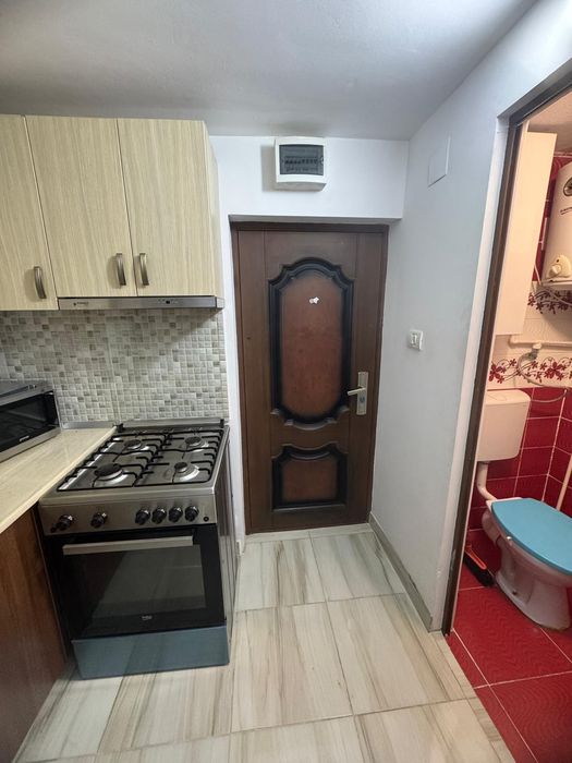 Inchiriez garsoniera