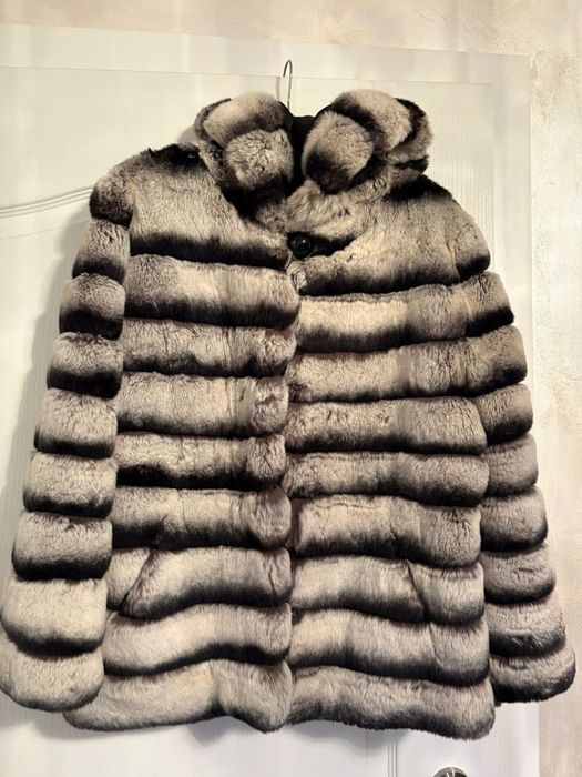 Vând haină blana cu gluga