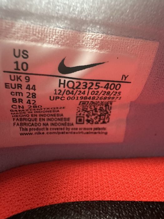 NIKE  phantom     EU 44 NEW