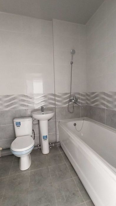 Срочно сотилади. 1 хона 2 этаж. Мусаффо МАСКАН ТЖМ. Водник ID:OY 61