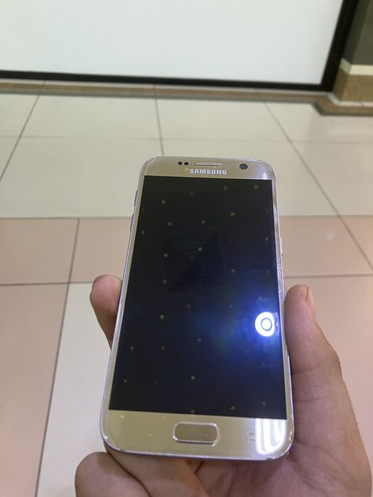 Samsung s7.