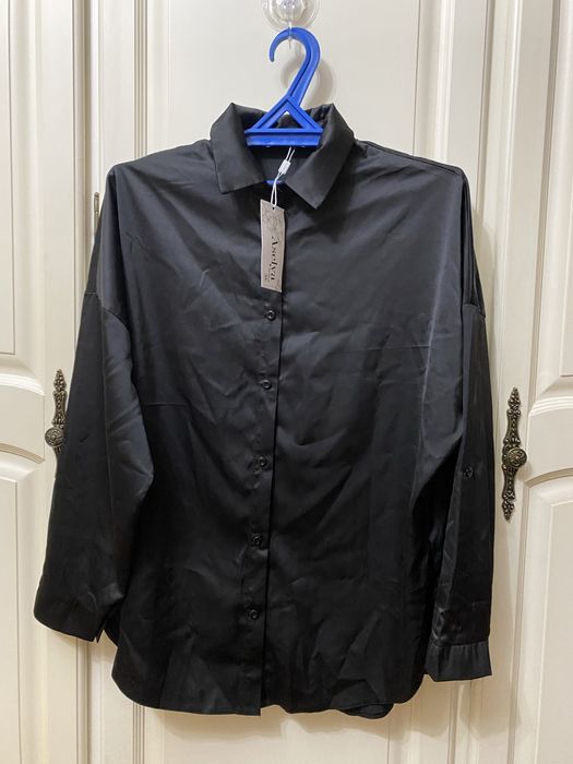 Женская рубашка атлас 54 размера