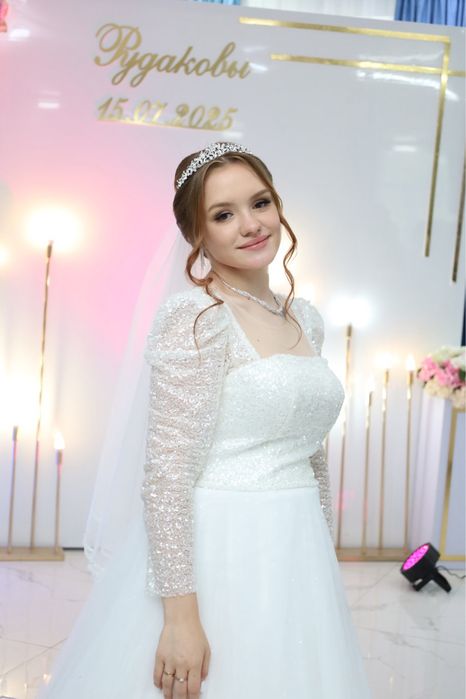 Свадебное платье