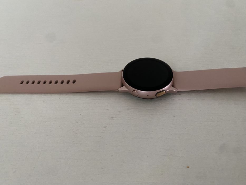 ПРОДАМ Samsung Galaxy Watch Active 2 40mm Rose Gold
