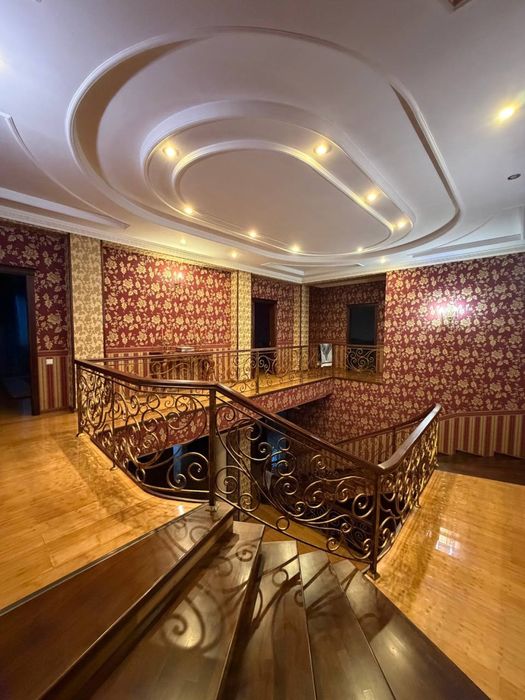 Шикарный Дом в Центре Луначарского