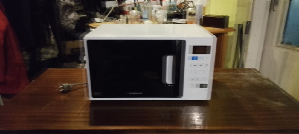 Запазени Офис-Бюра и други