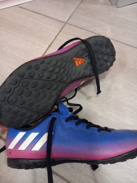 Футболни обувки Adidas 38