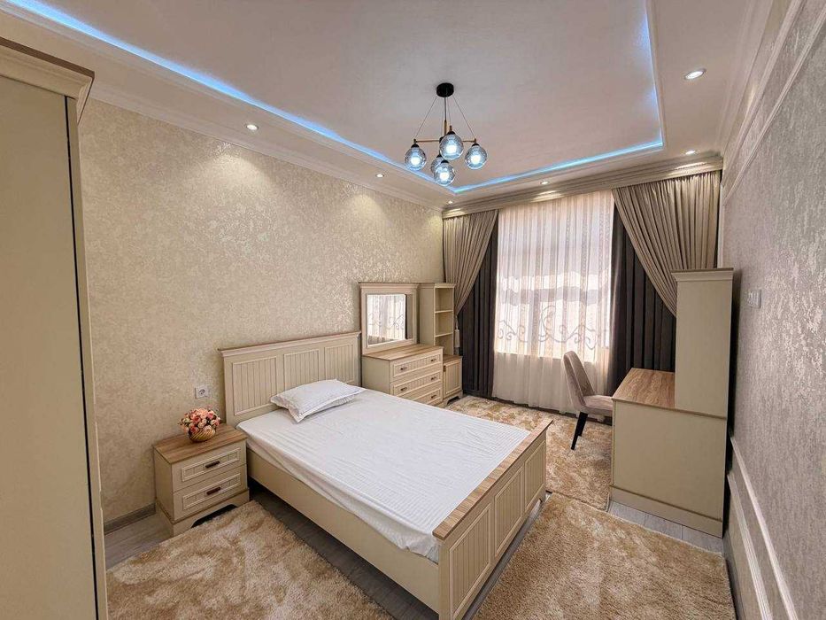 3х комнатная квартира на 8 этаже 114кв/м, в Самарканде