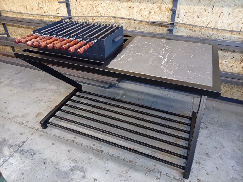 Продам большой мангал.