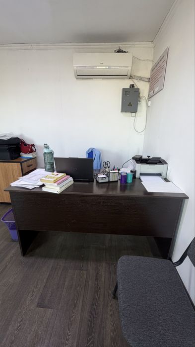 Стол в офис или для школьника