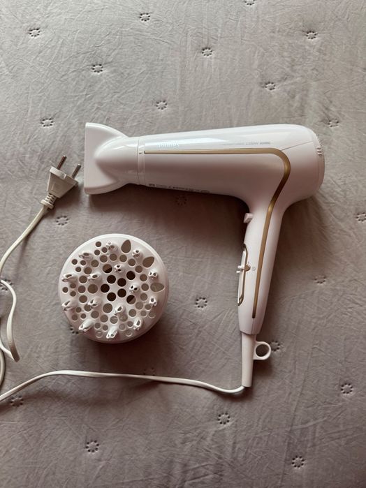 Сешоар Philips DryCare Advanced - HP8232/00