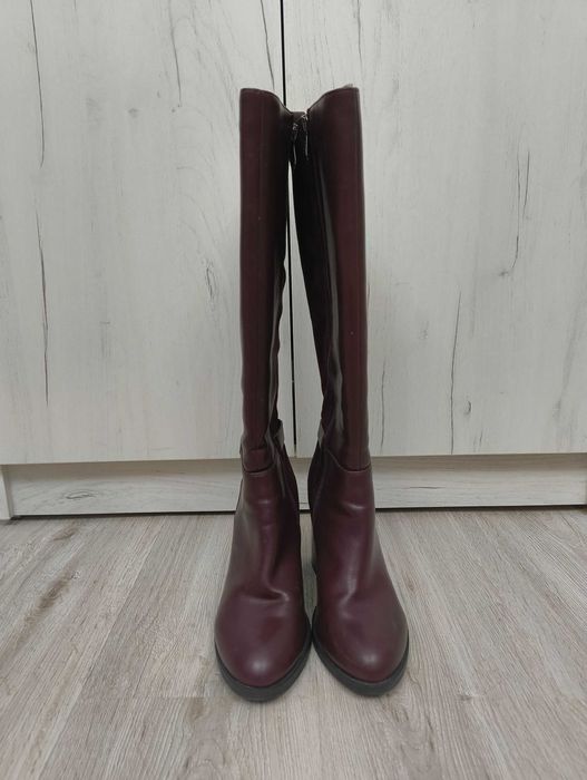 Бордовые сапожки