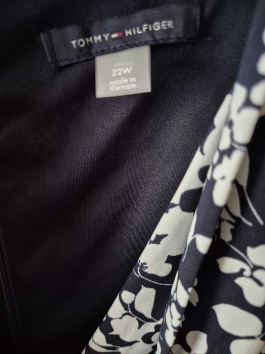 Rochie Tommy Hilfiger, nouă cu etichetă