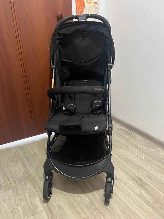 Продам коляску прогулочную