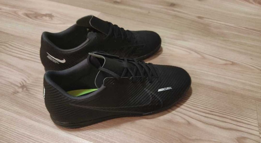 Маратонки Nike/ футболни обувки Nike/ обувки за футбол Nike - 41 номер