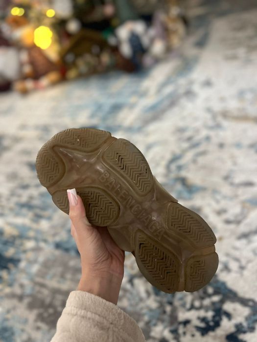 Vând adidași Balenciaga purtati