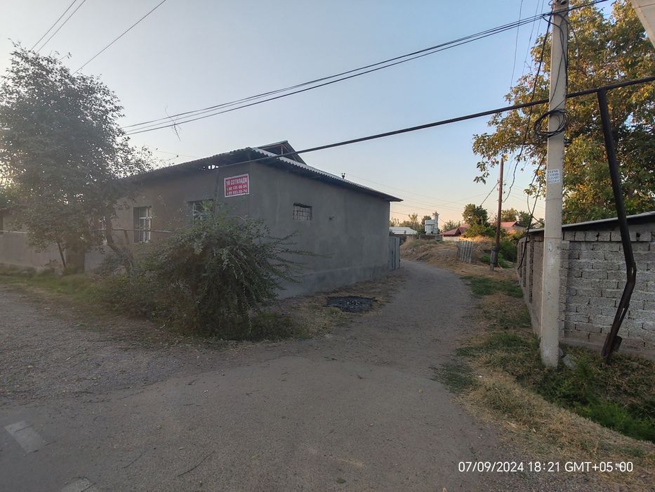 Hovli sotiladi 34000ue