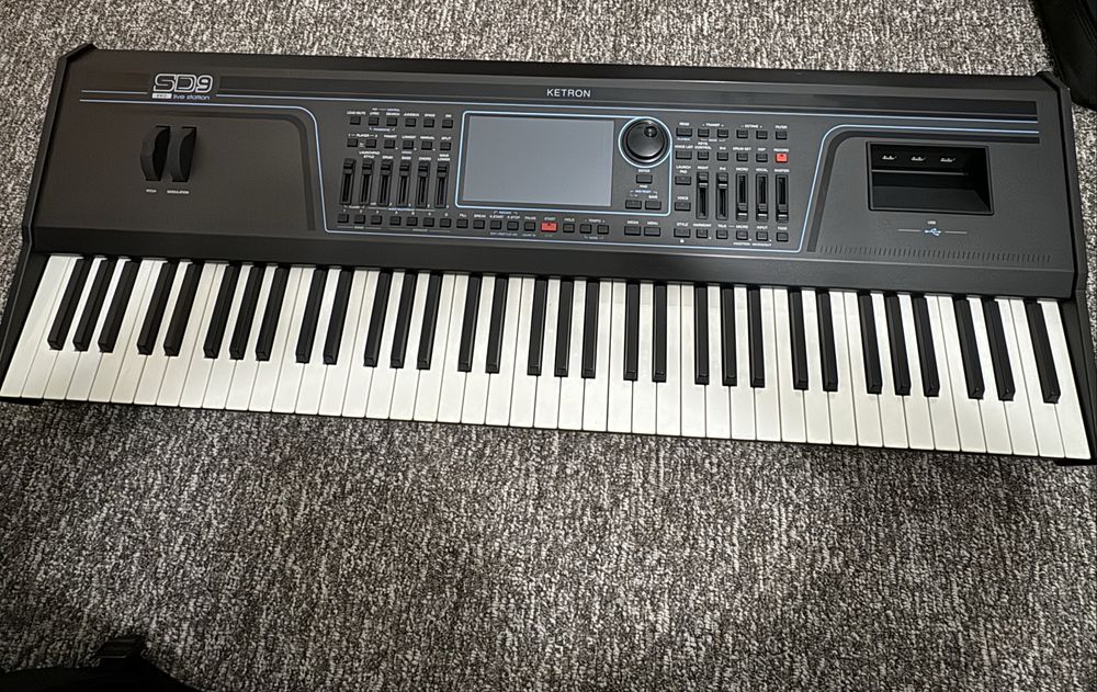 Ketron SD9 Pro Live Station