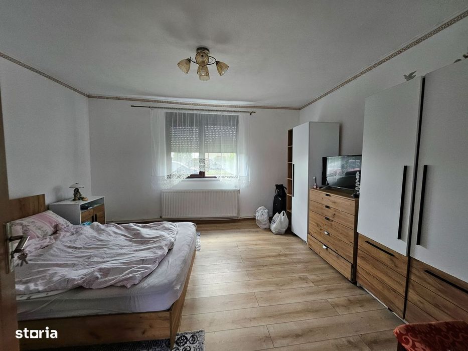 Casa cu 1566 mp teren in sat Mandruloc, com. Vladimirescu, jud. Arad