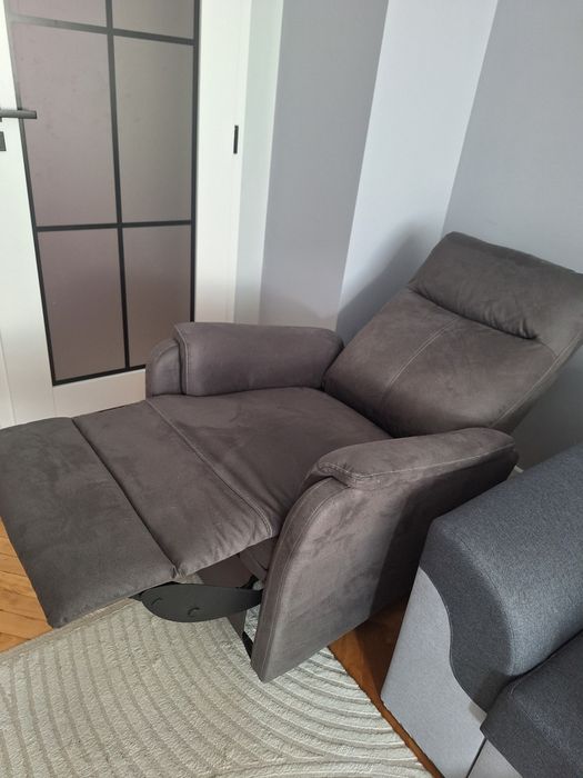 Регулируемо кресло