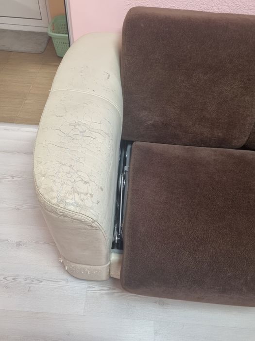 Диван с функция сън