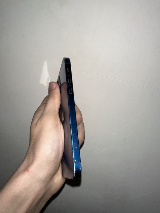 Iphone 12 / 64 / Blue