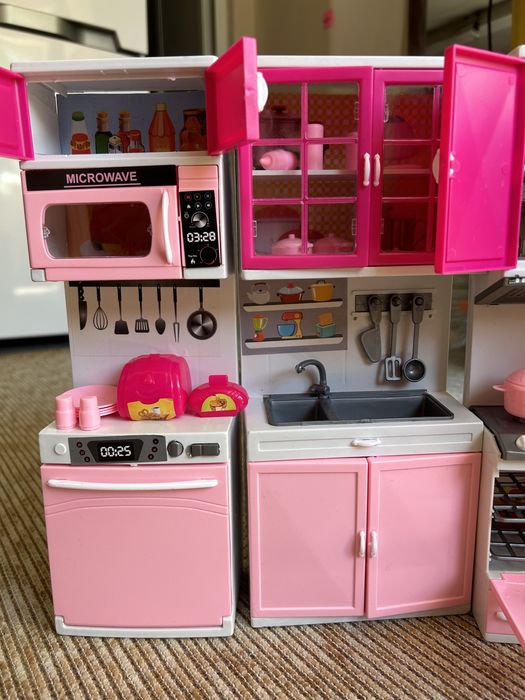 Кухня  за  кукла барби