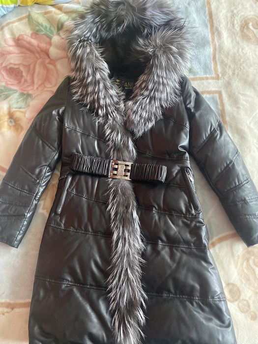 Кожаный зимний пуховик