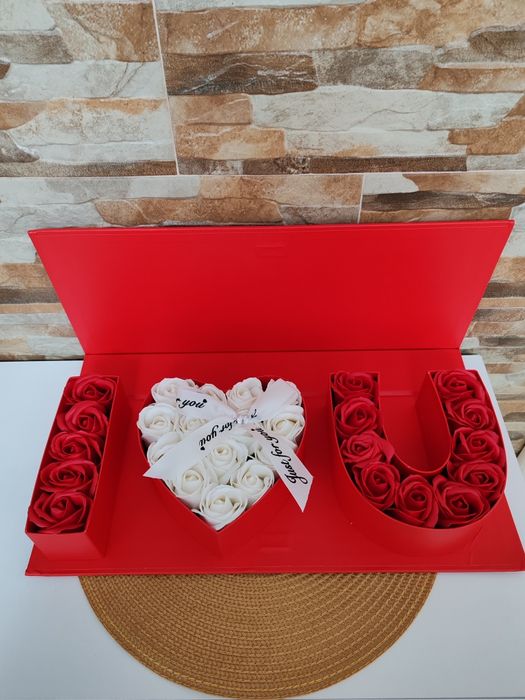 Aranjament cu trandafiri de săpun