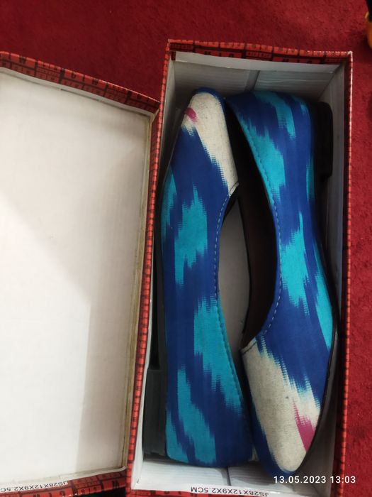 Балетки новые продам