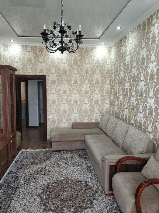 Якасарйский район.  Улица Бобура. Аския бозор 3х комнатная квартира