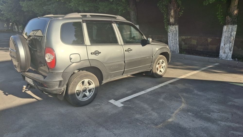 Продам chevrolet niva