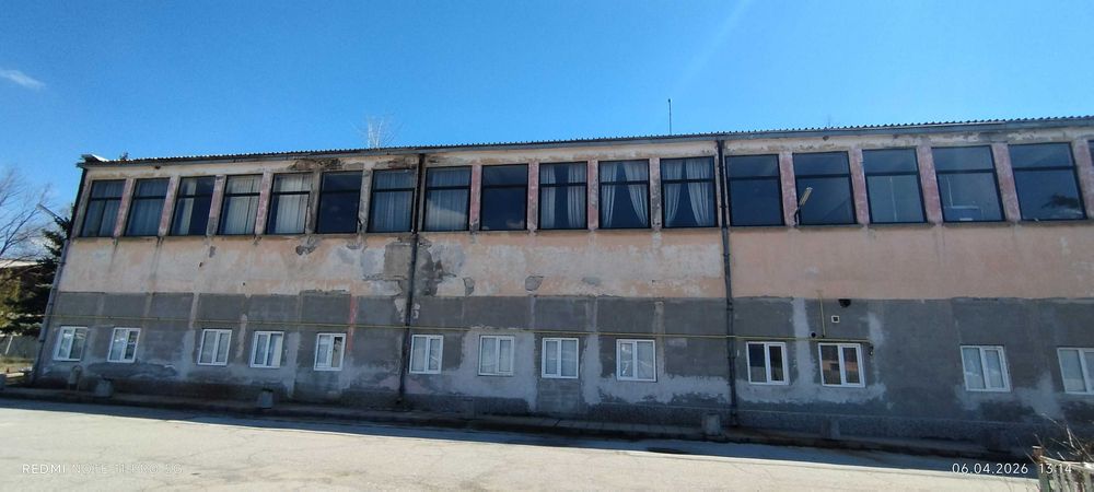 Дава се под наем Промишлена сграда в Пирдоп - 16755 кв.м за 9974.58 € - Снимка #4