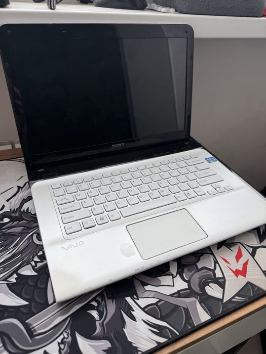 Продам sony VAIO i5