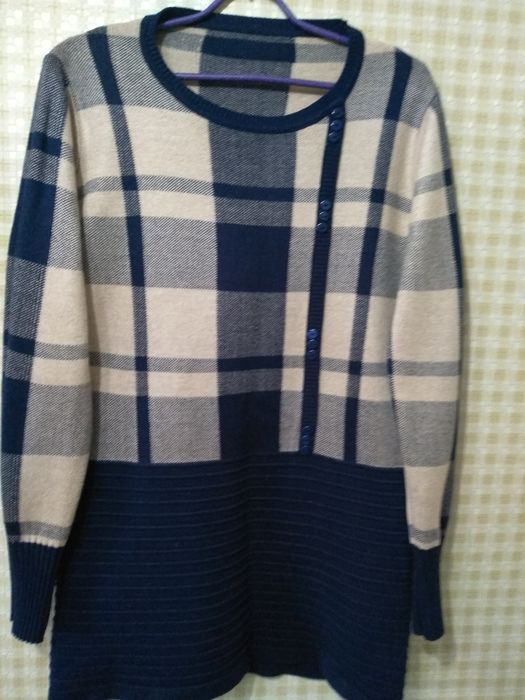 Продам кофты женские р-р 46-48