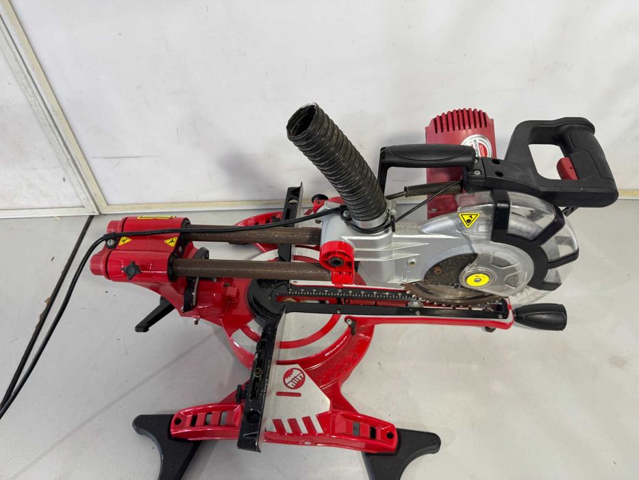 Циркуляр пендула - Einhell 1800 W/ 210 mm